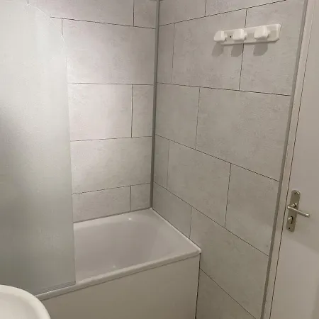 Apartament La Bourboule, 2 Pieces, 4 Personnes - Fr-1-667-43